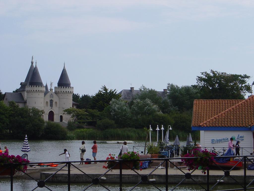 3 Bedrooms Holiday Home Golf Resort Port-Bourgenay Talmont-Saint-Hilaire Quarto foto